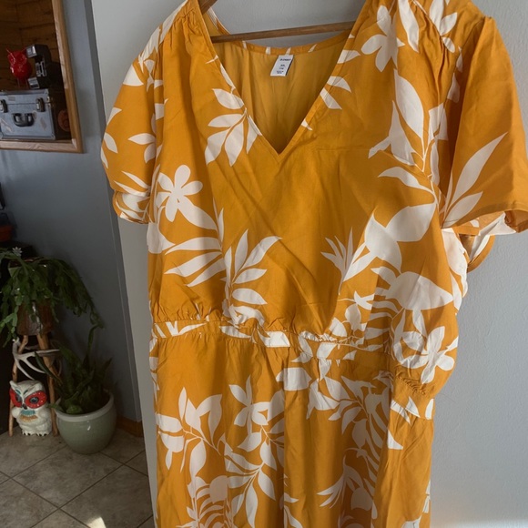 Old Navy Dresses & Skirts - Yellow Mustard floral dress XXL Old Navy